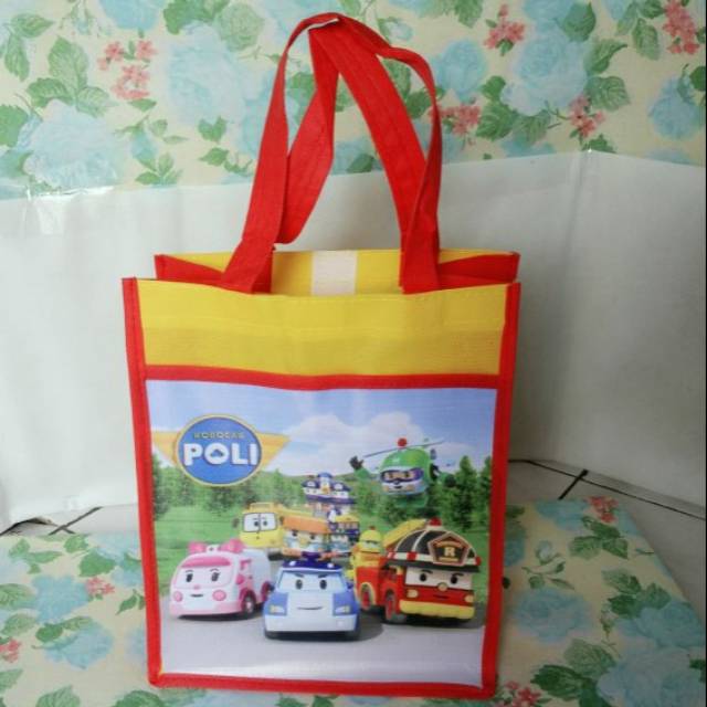 

Tas jinjing kantong karakter robocar poli | tas souvernir ultah unik | terbaru, terunik, termurah