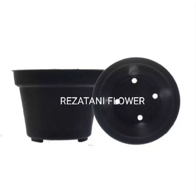 pot plastik hitam ukuran 20cm/pot plastik/pot