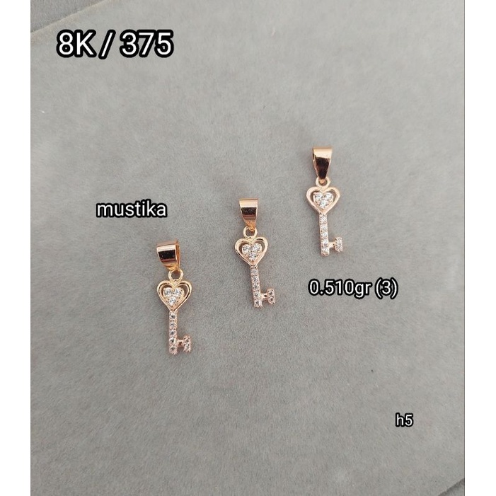 Liontin kunci key to heart 8K / 375