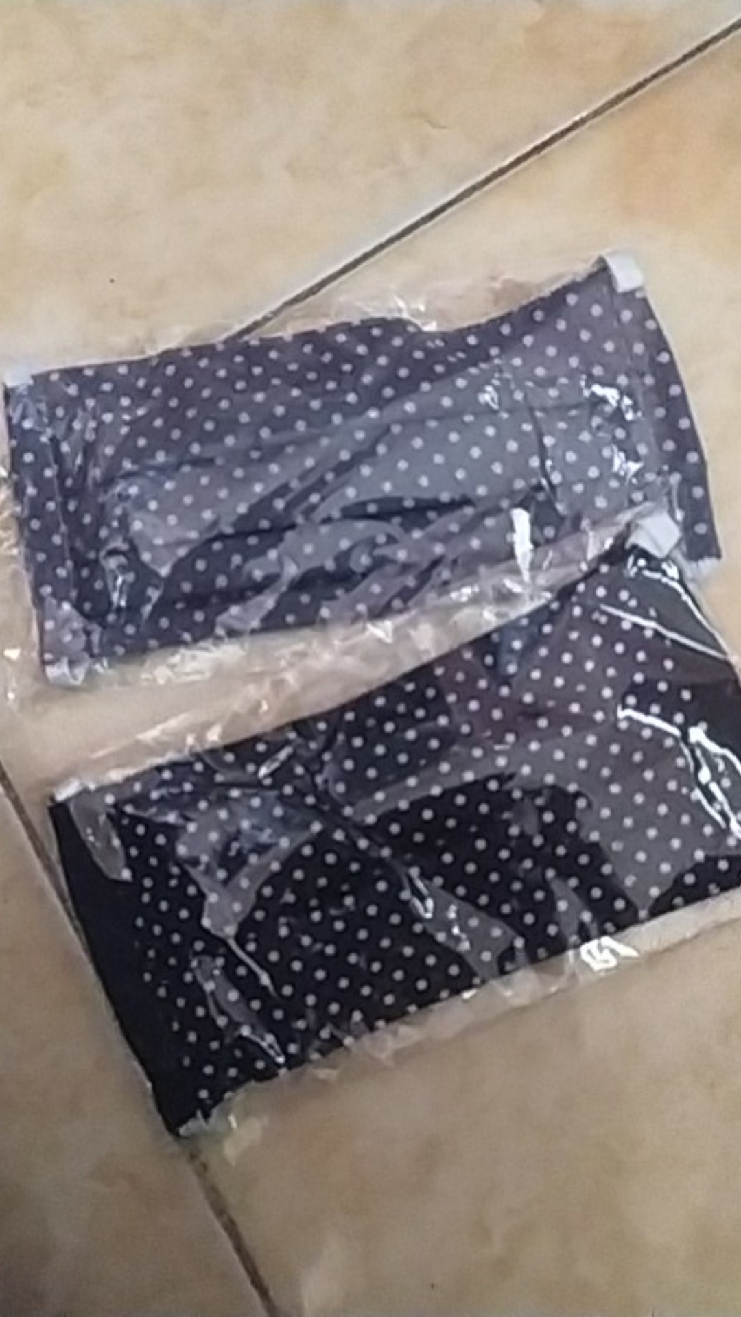 Set Pengait Dan Masker Kain Bahan Katun Jepang