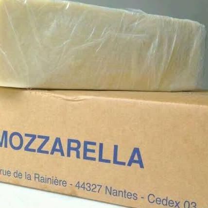 

keju mozzarella/mozarella eurial