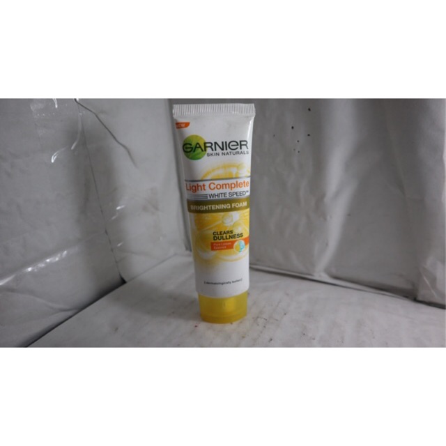 [ scrub ] [ 50 &amp; 100 ml ] garnier white speed light complete brightening scrub - light complete scrub