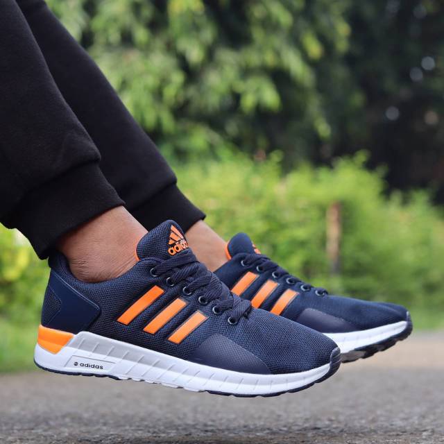 Sepatu Sport Adidas