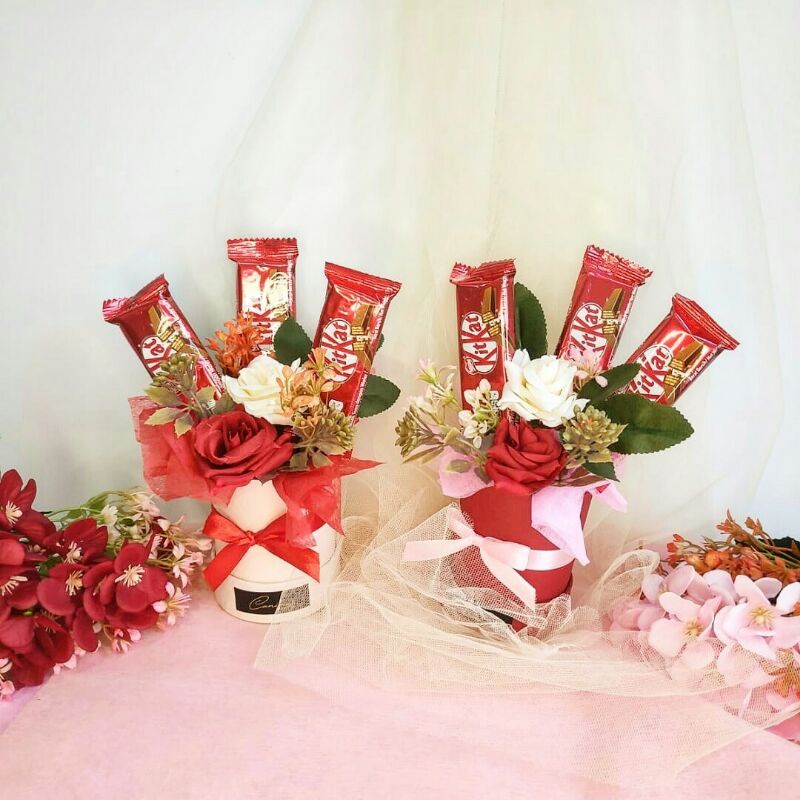 KITKAT BLOOMBOX MINI KADO BUNGA COKLAT VALENTINE PEKANBARU