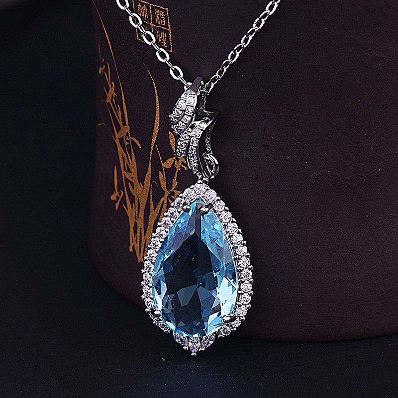 [Ready Stock]Fashion Drop-Shaped Diamond Aquamarine Pendant Necklace