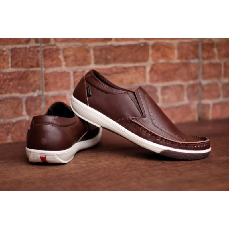 FULL LEATHER  - Sepatu Slip On Pria Casual Kerja Cevany Sandro Original - Kulit sapi