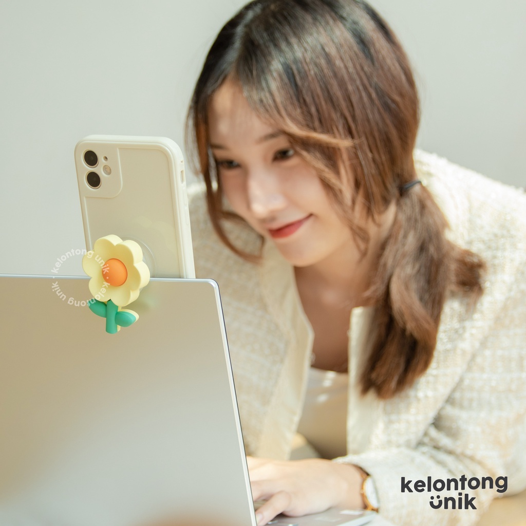 FLOWER - Griptok 3D Silicone/ Phone Holder/ Phone Grip