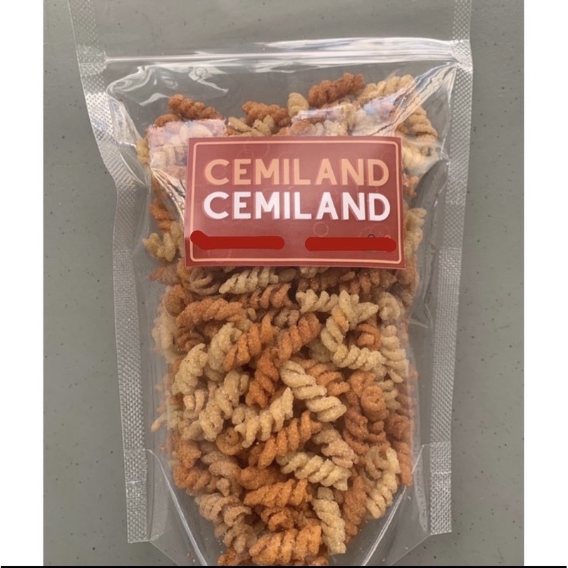 

Makaroni Spiral Asin Pedas Mix / Gandum Spiral Mix Asin Pedas 200 gr