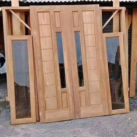 Daun pintu kusen bahan kayu jati