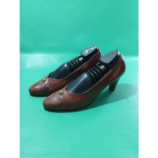 sepatu pantofel wanita salvatore ferragamo brown leather ori 39