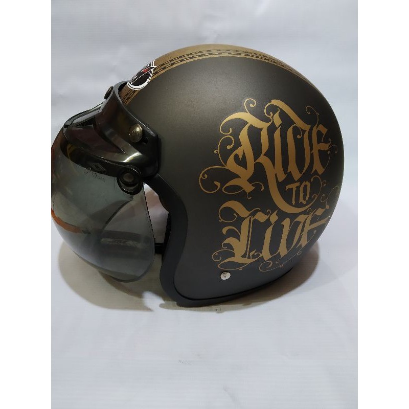 helm retro JM