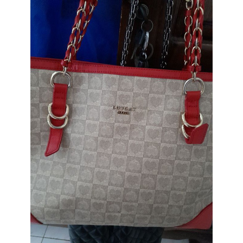 salle lovecat preloved