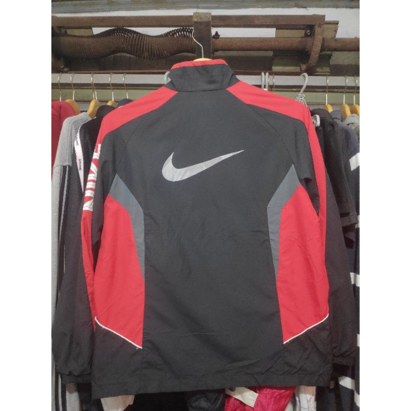 Tracktop nike big logo