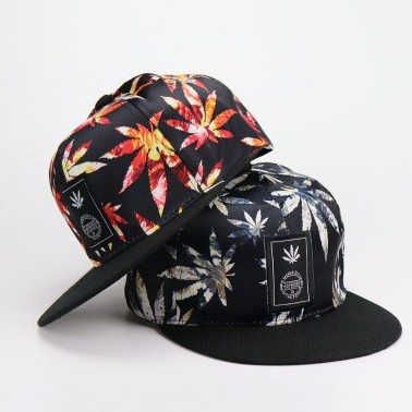 Topi Baseball Motif Daun Maple