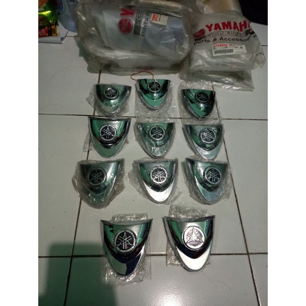 emblem dasi f1zr fizr chrome replika