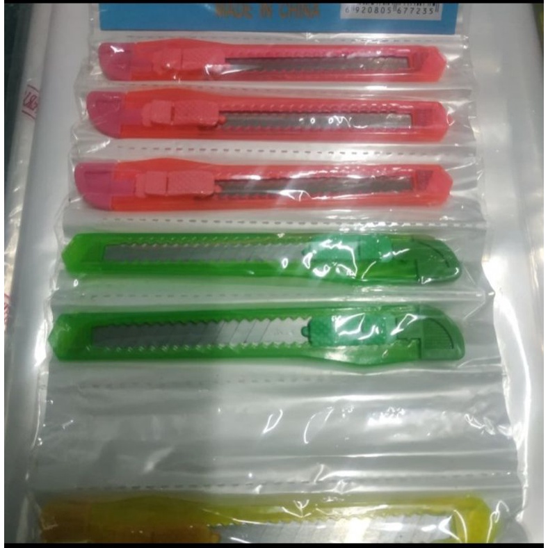 

Cutter kecil