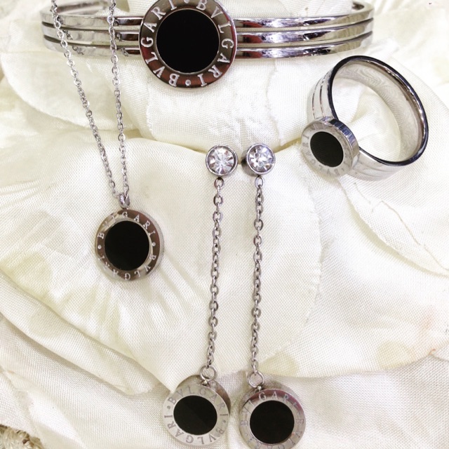 Cincin premium bvlgari