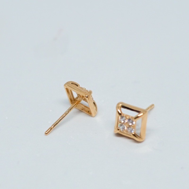 anting stud emas 6 karat kotak permata