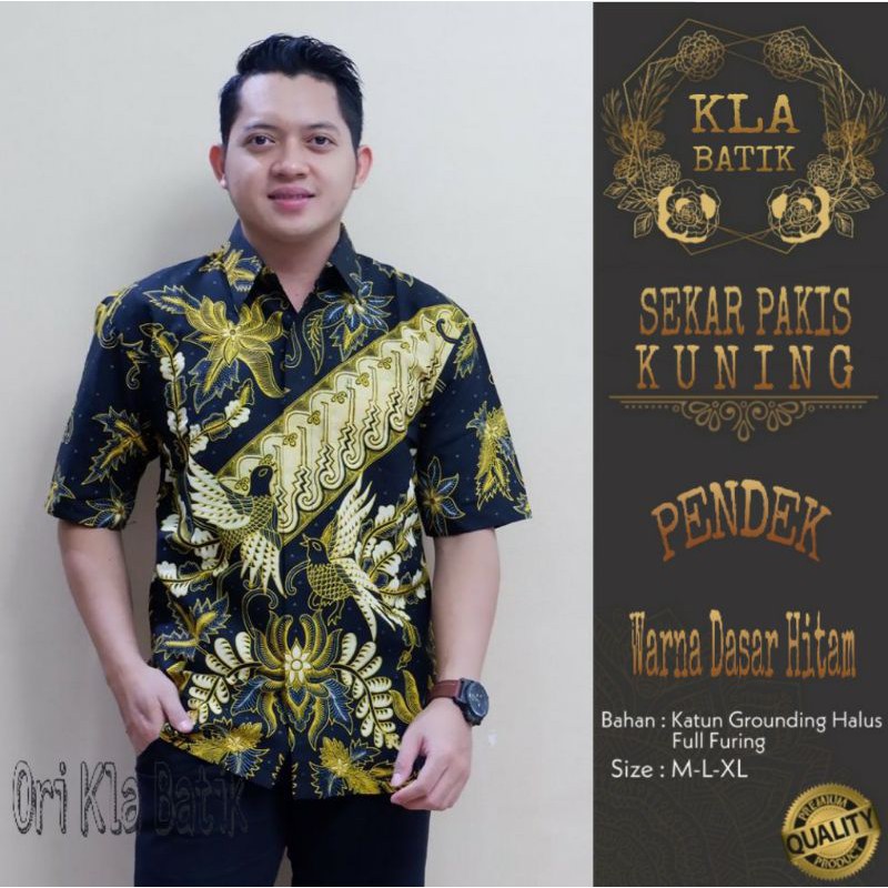 Hem Batik Lengan Pendek Pria SEKAR PAKIS PENDEK Warna Dasar Hitam Bahan Katun Halus Full Furing