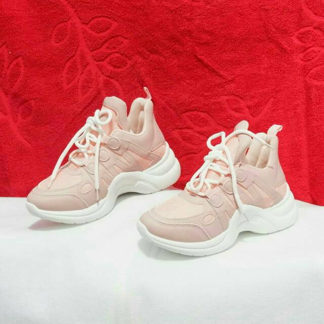 Sepatu Luis Vuittton Sepatu Luis Vuitton Sepatu Luis vuitton Sepatu Luis Vuittton M Fashion Sepatu