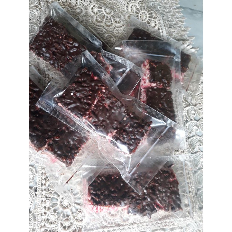 

kue jipang coklat