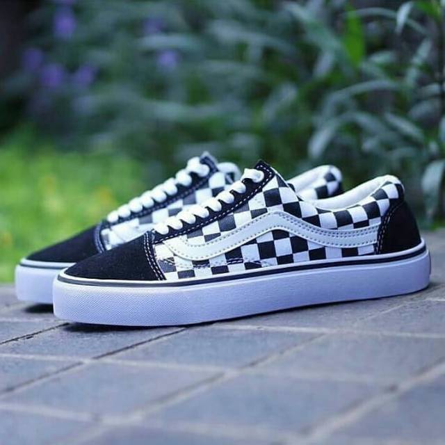 Sepatu Vans Oldskol Checkerboard Black White Hitam Putih Motif Catur Kotak Sneakers Kado Hadiah