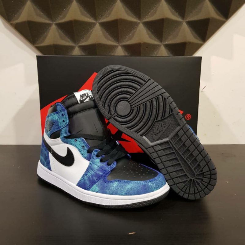 Nike Air Jordan 1 High Tie Dye BNIB