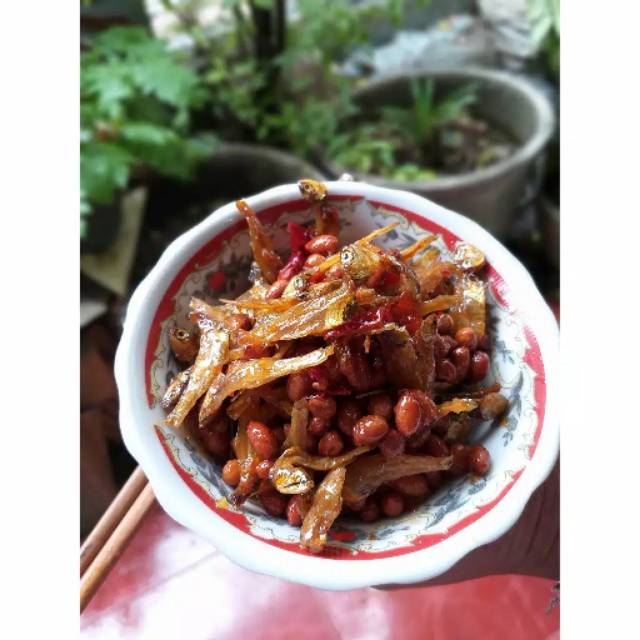 

Teri kacang balado