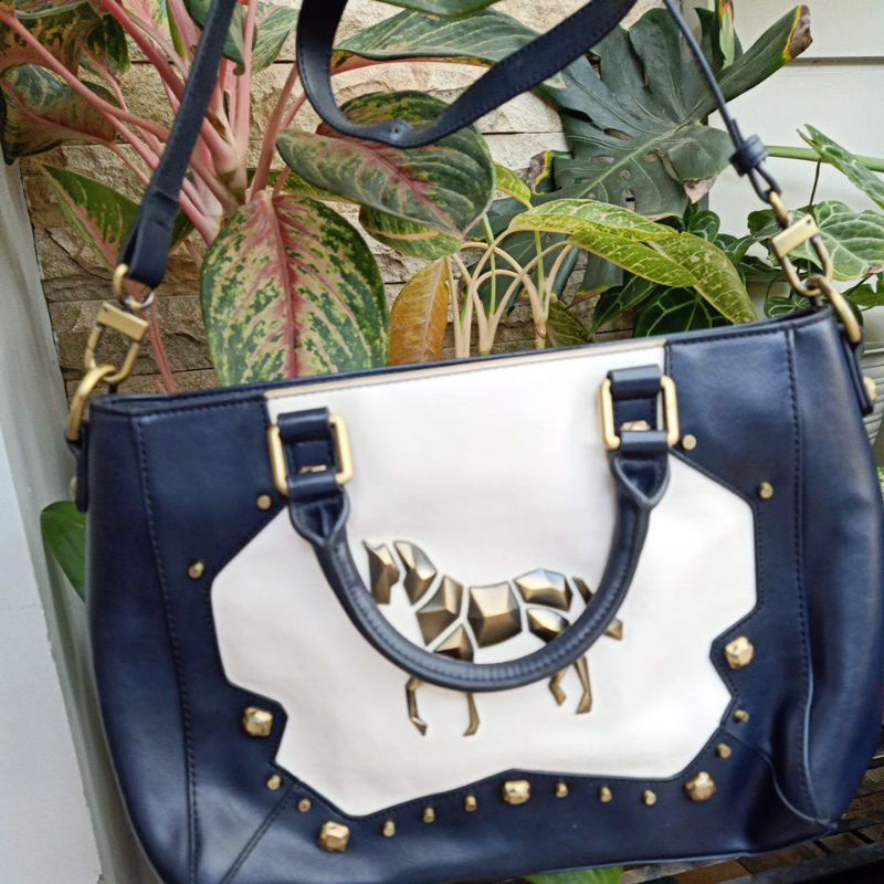 tas sling cupcake lapalette