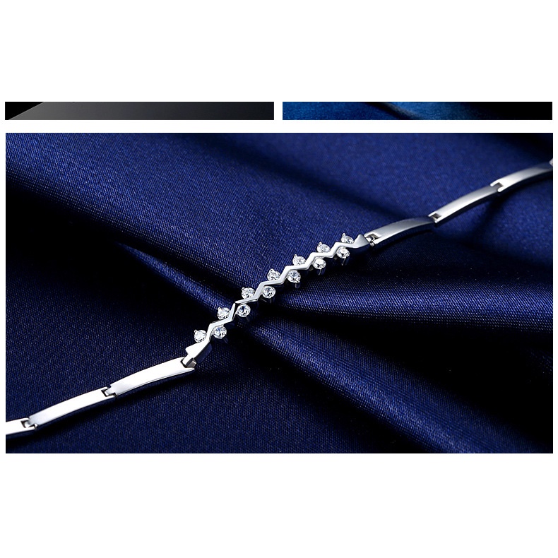 Gelang Bahan Stainless Steel Lapis Silver Aksen Berlian Untuk Wanita