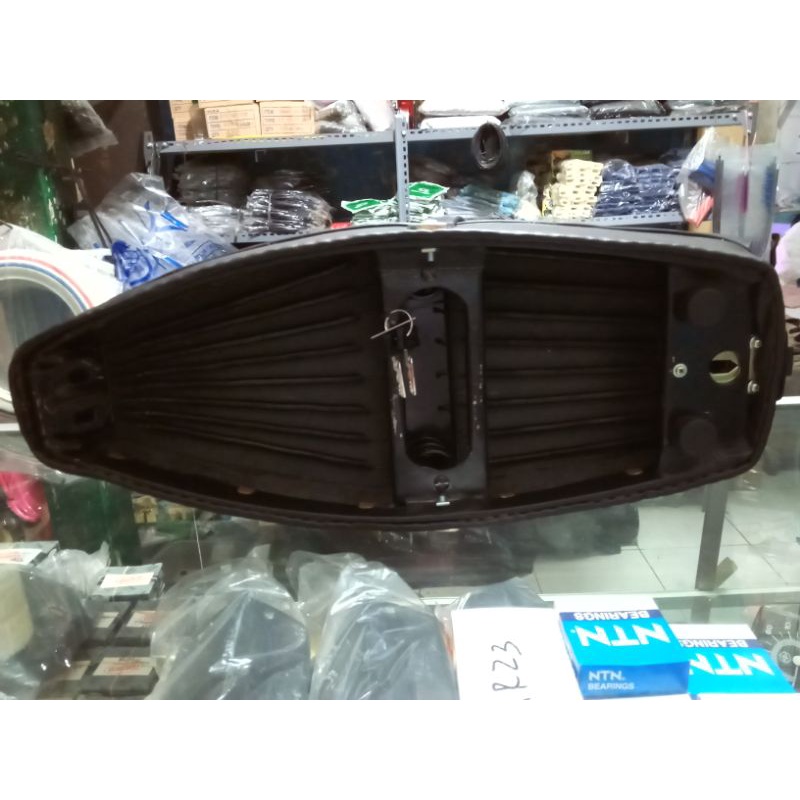 jok Piaggio et3 Vespa PTS special smallframe karet sabuk seperti original