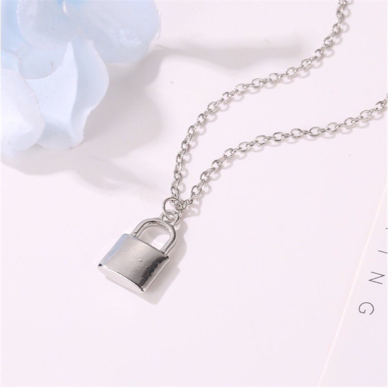 Lock necklace