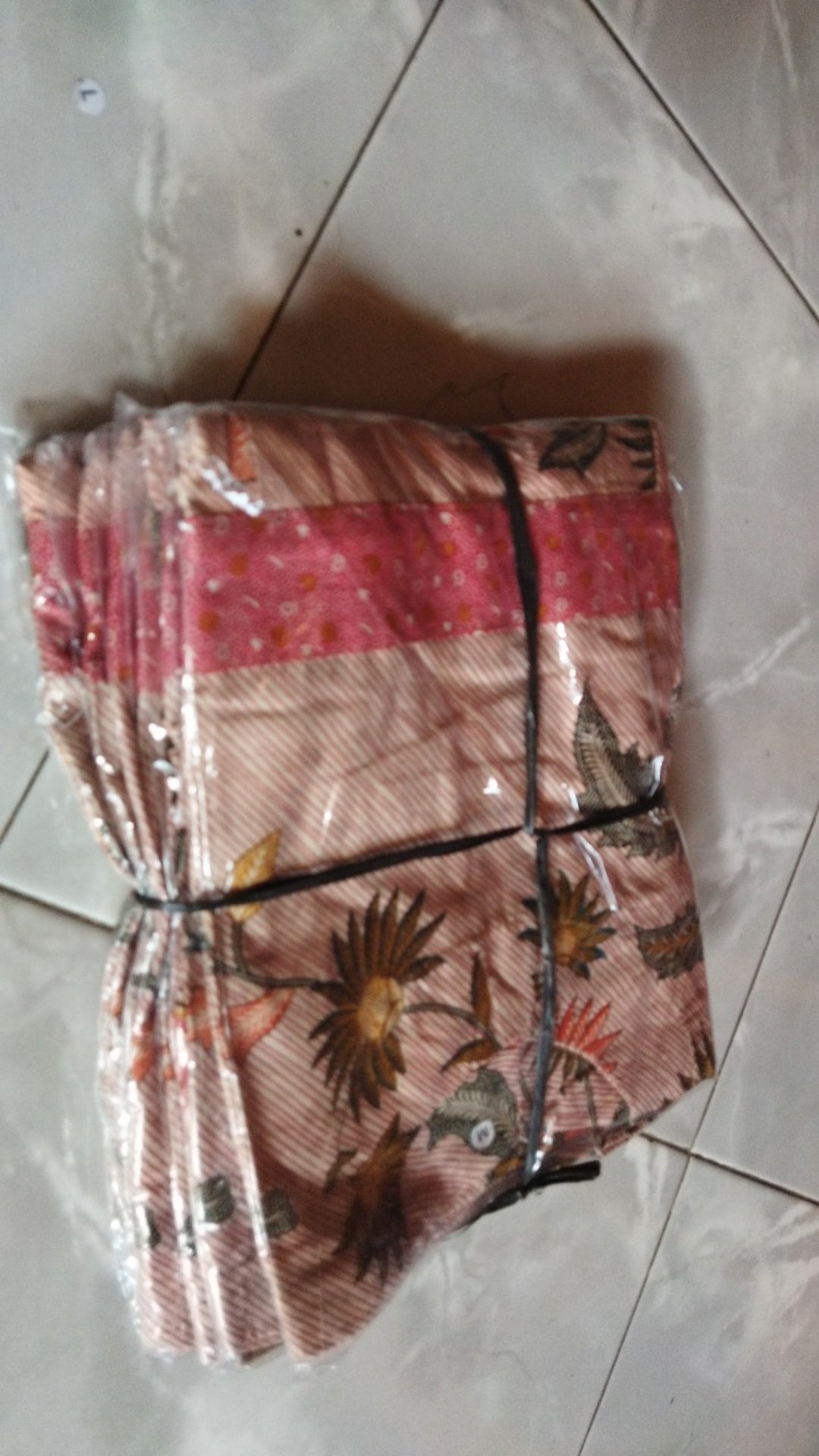 Batik Couple Keluarga Sania Ruffle Ori Ndoro Jowi Dnt Motif