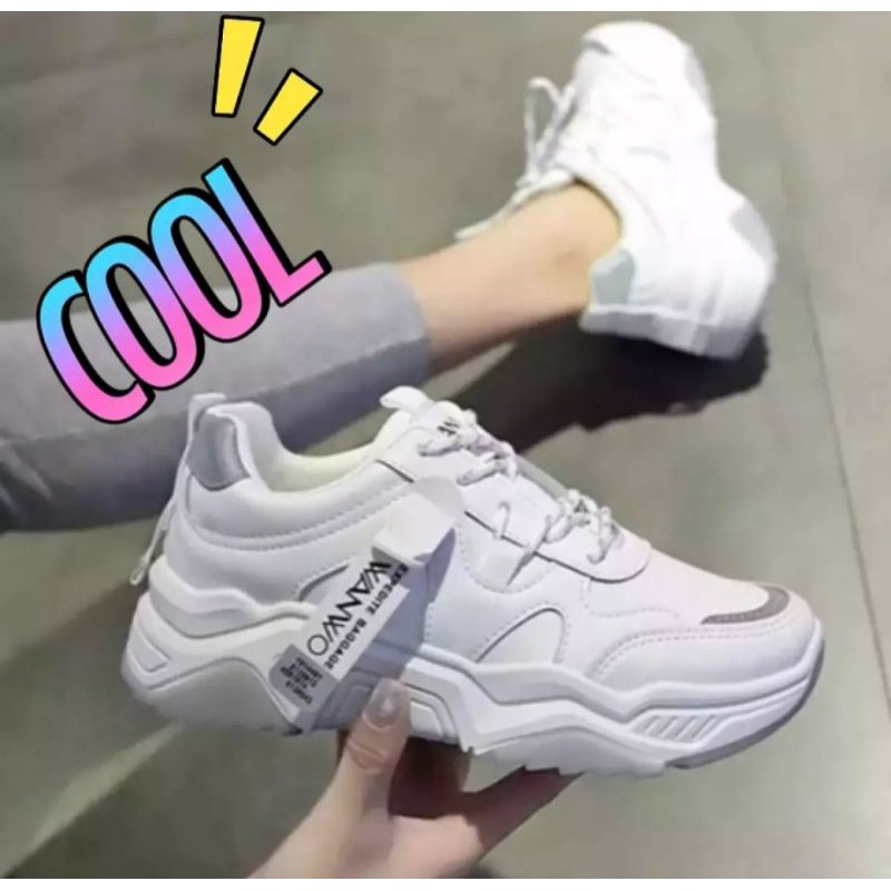 Sepatu Wanita Sneakers Wanwoo
