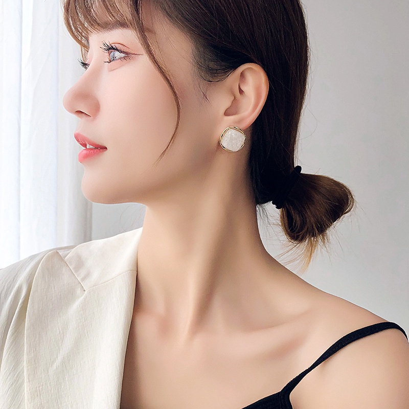 Anting Kotak Geometris Prancis vintage Elegan Untuk Wanita Aksesoris Telinga Korea