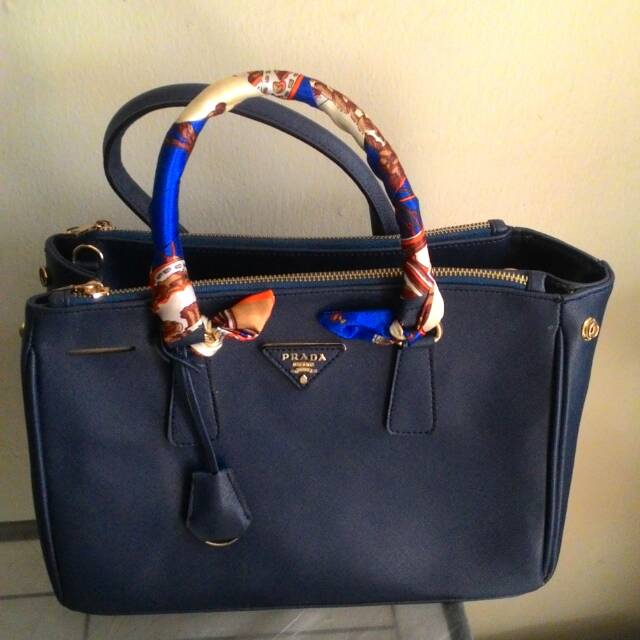 PRADA MIRROR BAG (PRELOVED)