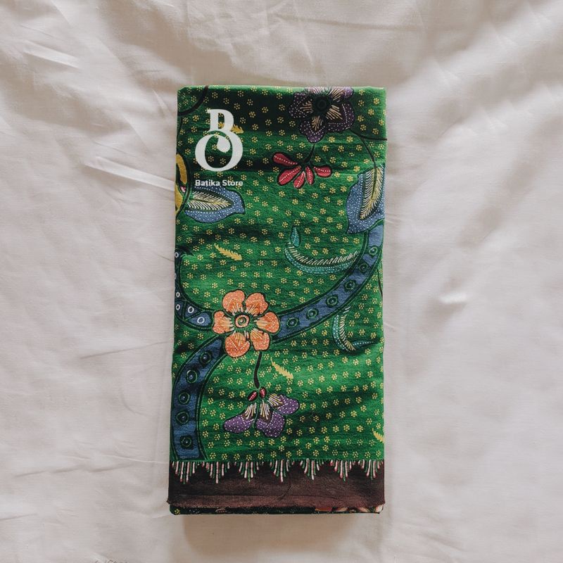 Batik Tulis Halus Asli Pekalongan Jarik Motif Kupu-Kupu