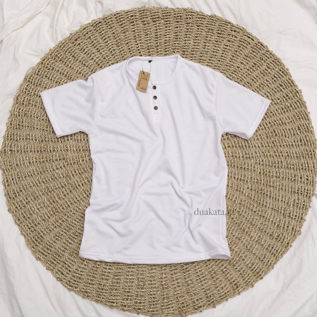 Kaos Kancing Pria Lengan Pendek Warna Putih Kaos Henley Kaos Kancing Pria Lengan Pendek Warna Putih Kaos Henley
