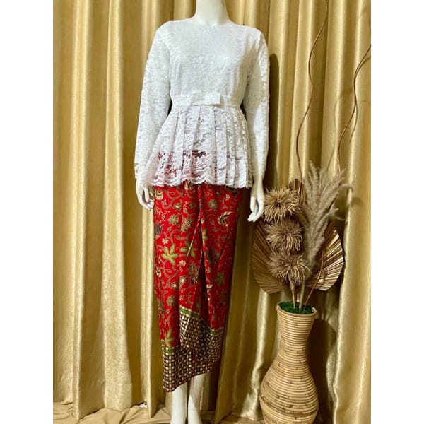 Setelan Kebaya Brukat Warna Putih / Kebaya Brukat / Kebaya Pesta