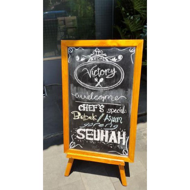 

Papan Tulis Kapur Papan Menu Cafe 50X80Cm