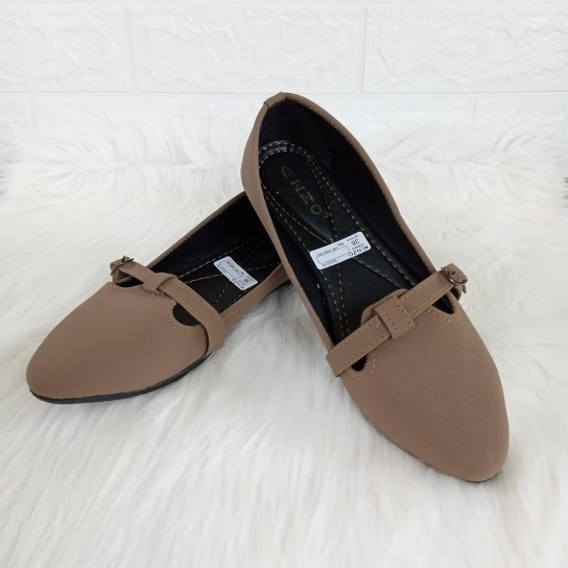 Sepatu Balet Wanita Simple Unik Kekinian Viral Flatshoes Terbaru Model Gesper Bisa COD FLASH SALE