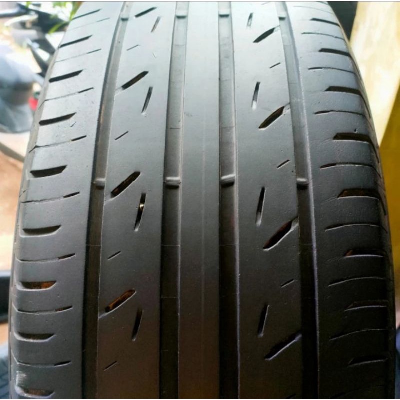 BAN MOBIL SECOND COPOTAN UKURAN225/55 R17 BRIDGESTONE TURANZA