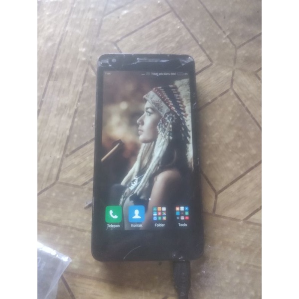Hp Murah scond layak pake Redmi 2 Prime ram 2/16 minus ts retak sentuh normal gak bisa cas