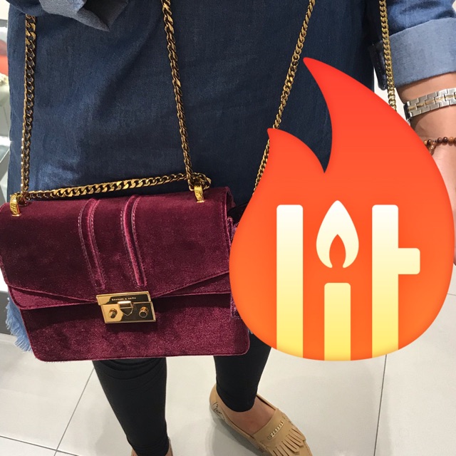 Preloved Tas charles and keith