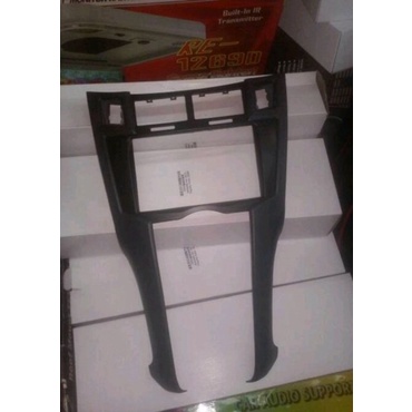 Unik Frame yaris 2006-2013 Frame headunit Doubledin tv mobil yaris Limited