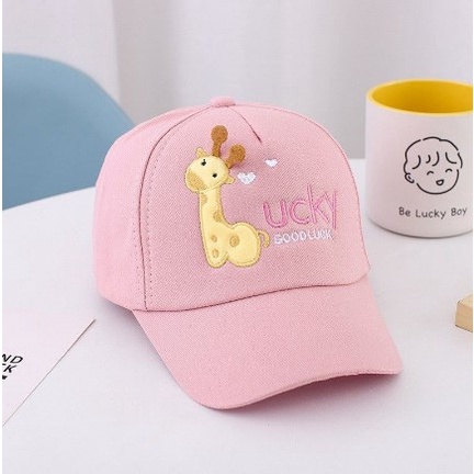 TOPI ANAK COWOK CEWEK GOOD LUCKY KARAKTER MOTIF JERAPAH ANAK GOOD LUCKY QUALITY TOPI / TOPI KEREN | FADHILAH SHOP BJB