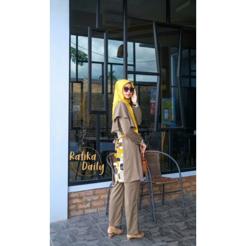 PRILY SET BY RAFIKA STORES