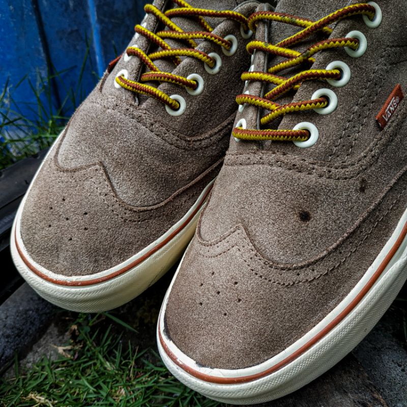 vans era wingtip ca