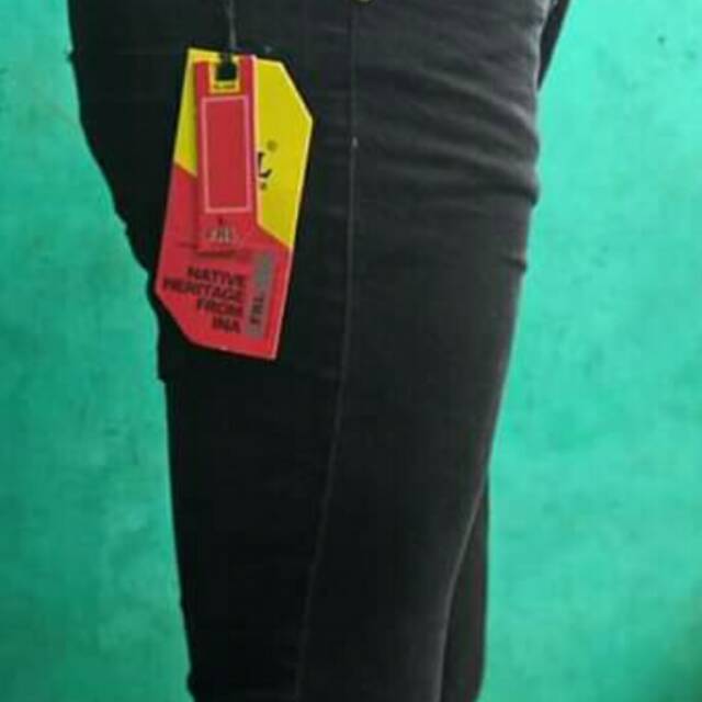

Pensil stret bahan lembut