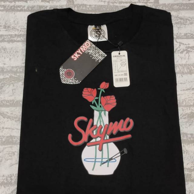 KAOS T-shirt pria SKYMO